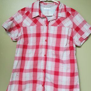 🌻BUNDLE 2/$30🌻 Colombia Omni-Wick Button Down M